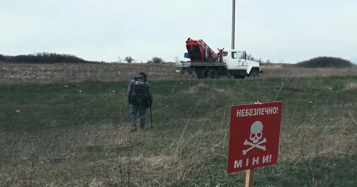 Світлина Сергія Савченка На Харківщині за тиждень виявили та знищили понад 1300 вибухонебезпечних предметів на порталі Gromada Group