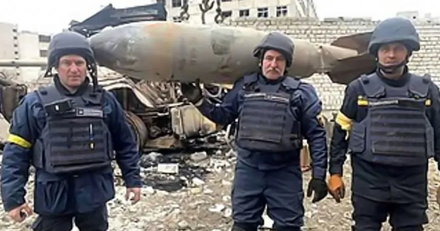 Світлина ілюстративна, з відкритих джерел Ворог вдарив по Харкову ФАБ-500, постраждали люди на порталі Gromada Group